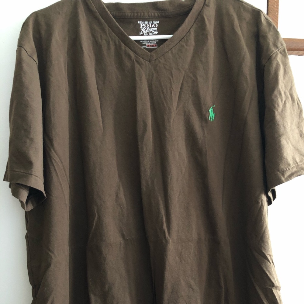 Ralph Lauren v neck t-shirt